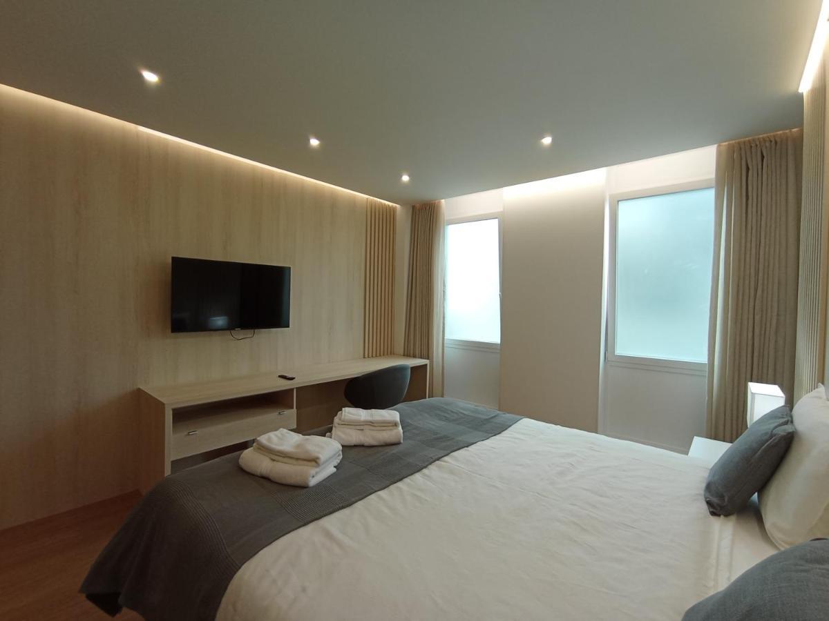 715 Gale Apartment Wi-Fi, Estacionamento 포르투 외부 사진