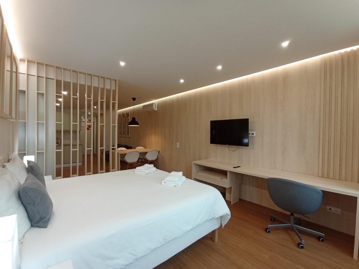 715 Gale Apartment Wi-Fi, Estacionamento 포르투 외부 사진